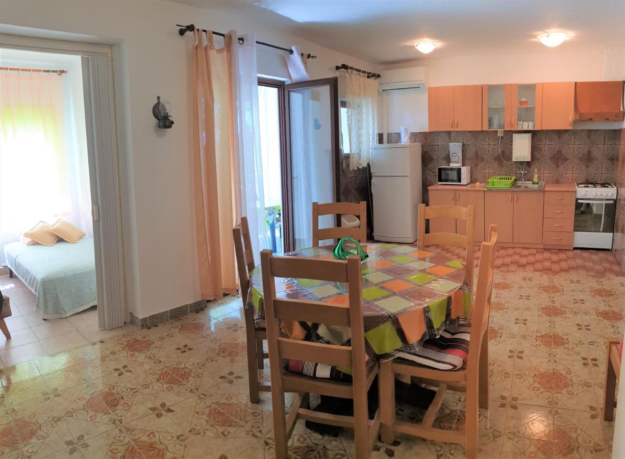 Apartments Josko Barbat Barbat na Rabu المظهر الخارجي الصورة